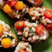 Load image into Gallery viewer, Bulk Navy (Pea) Beans